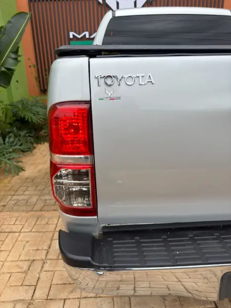 TOYOTA Hilux Caminhonete 2.7 16V 4P SRV CABINE DUPLA, Foto 12