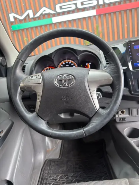 TOYOTA Hilux Caminhonete 2.7 16V 4P SRV CABINE DUPLA, Foto 17