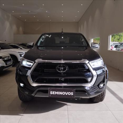 TOYOTA Hilux Caminhonete 2.8 16V SRX PLUS 4X4 TURBO DIESEL CABINE DUPLA AUTOMÁTICO, Foto 2
