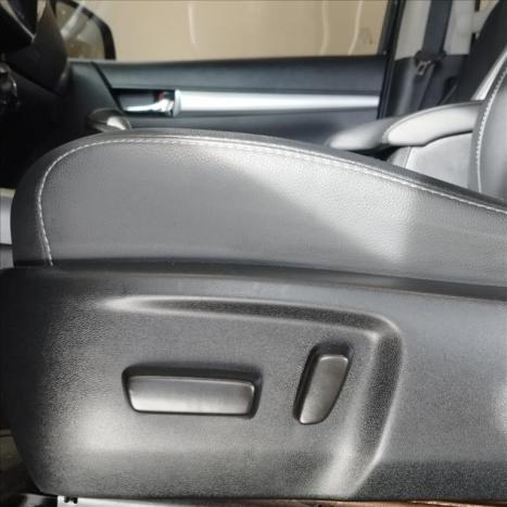 TOYOTA Hilux Caminhonete 2.8 16V SRX PLUS 4X4 TURBO DIESEL CABINE DUPLA AUTOMÁTICO, Foto 18