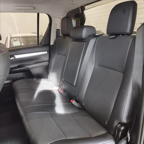 TOYOTA Hilux Caminhonete 2.8 16V SRX PLUS 4X4 TURBO DIESEL CABINE DUPLA AUTOMÁTICO, Foto 20
