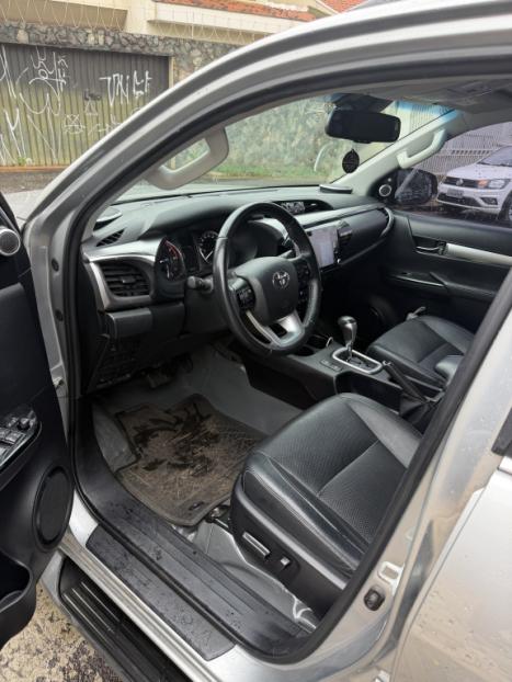 TOYOTA Hilux Caminhonete 2.8 16V SRX 4X4 DIESEL CABINE DUPLA AUTOMÁTICO, Foto 11