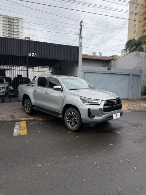 TOYOTA Hilux Caminhonete 2.8 16V SRX 4X4 DIESEL CABINE DUPLA AUTOMÁTICO, Foto 13