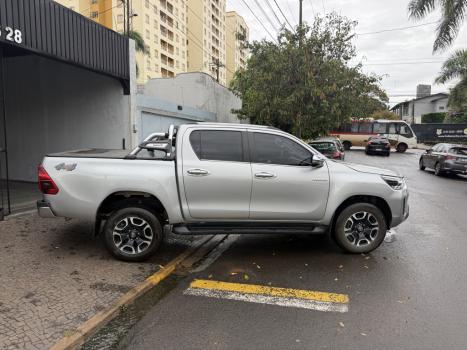TOYOTA Hilux Caminhonete 2.8 16V SRX 4X4 DIESEL CABINE DUPLA AUTOMÁTICO, Foto 14