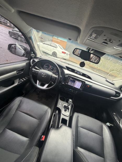 TOYOTA Hilux Caminhonete 2.8 16V SRX 4X4 DIESEL CABINE DUPLA AUTOMÁTICO, Foto 15