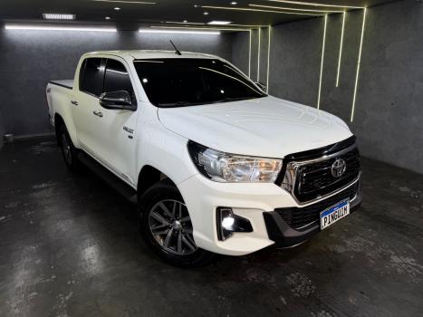 TOYOTA Hilux Caminhonete 2.7 16V 4P SRV FLEX 4X4  CABINE DUPLA AUTOMÁTICO, Foto 1
