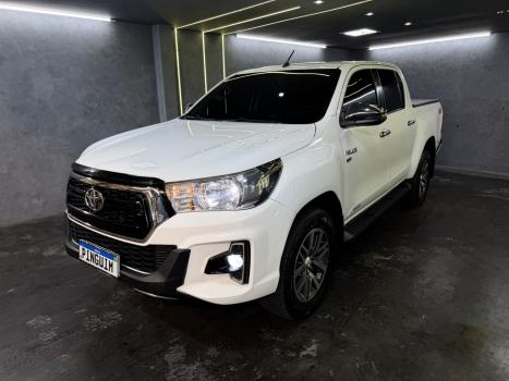 TOYOTA Hilux Caminhonete 2.7 16V 4P SRV FLEX 4X4  CABINE DUPLA AUTOMÁTICO, Foto 2