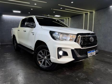 TOYOTA Hilux Caminhonete 2.7 16V 4P SRV FLEX 4X4  CABINE DUPLA AUTOMÁTICO, Foto 4