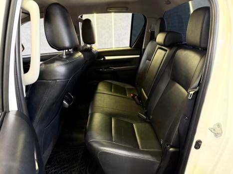 TOYOTA Hilux Caminhonete 2.7 16V 4P SRV FLEX 4X4  CABINE DUPLA AUTOMÁTICO, Foto 12