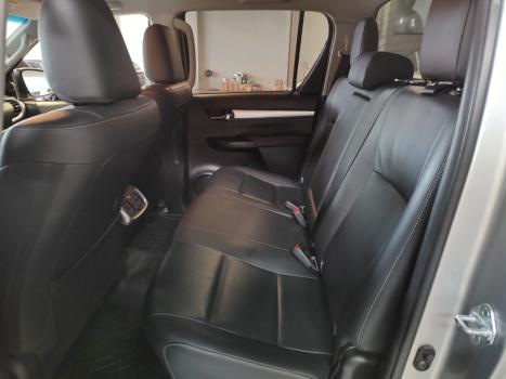 TOYOTA Hilux Caminhonete 2.7 16V 4P SRV FLEX CABINE DUPLA AUTOMÁTICO, Foto 4