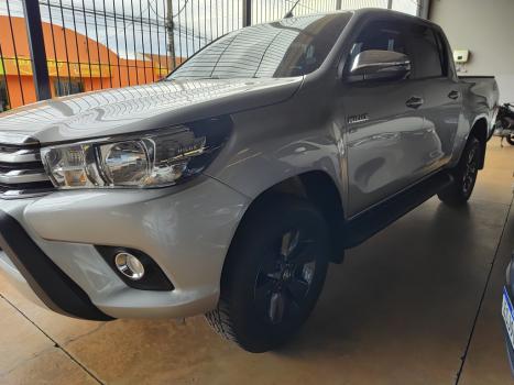 TOYOTA Hilux Caminhonete 2.7 16V 4P SRV FLEX CABINE DUPLA AUTOMÁTICO, Foto 3