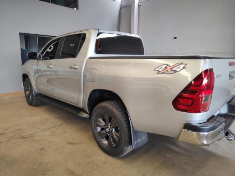 TOYOTA Hilux Caminhonete 2.7 16V 4P SRV FLEX CABINE DUPLA AUTOMÁTICO, Foto 4