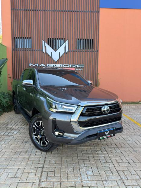 TOYOTA Hilux Caminhonete 2.8 16V SRX 4X4 TURBO DIESEL CABINE DUPLA AUTOMÁTICO, Foto 1