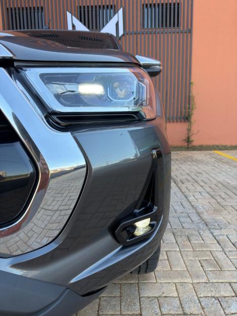 TOYOTA Hilux Caminhonete 2.8 16V SRX 4X4 TURBO DIESEL CABINE DUPLA AUTOMÁTICO, Foto 7