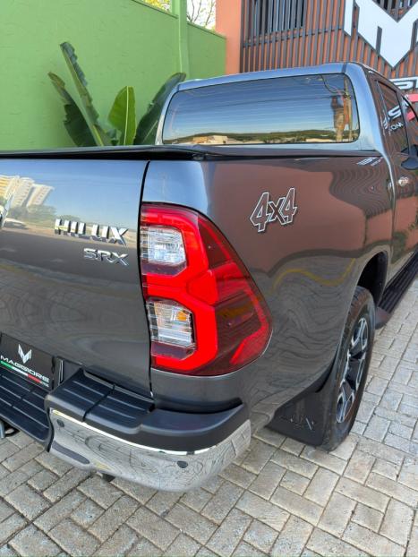 TOYOTA Hilux Caminhonete 2.8 16V SRX 4X4 TURBO DIESEL CABINE DUPLA AUTOMÁTICO, Foto 10