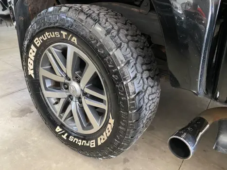 TOYOTA Hilux Caminhonete 3.0 4P SRV DIESEL CABINE DUPLA, Foto 10