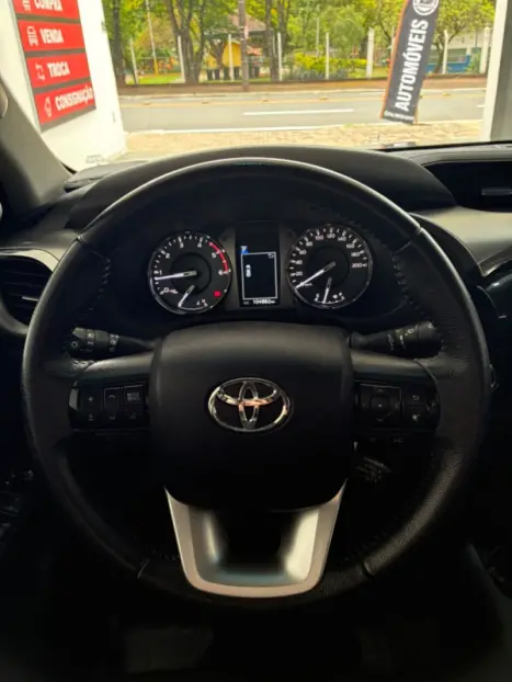 TOYOTA Hilux Caminhonete 2.8 16V 4P SRX DIESEL CABINE DUPLA, Foto 10