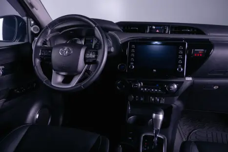 TOYOTA Hilux Caminhonete 2.8 16V SRX 4X4 TURBO DIESEL CABINE DUPLA AUTOMÁTICO, Foto 7