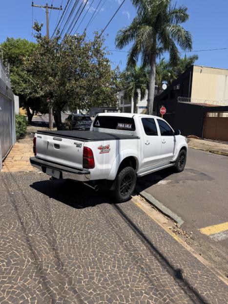 TOYOTA Hilux Caminhonete 3.0 4P 4X4 SRV TURBO DIESEL CABINE DUPLA AUTOMÁTICO, Foto 6
