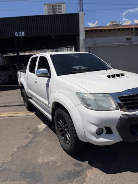 TOYOTA Hilux Caminhonete 3.0 4P 4X4 SRV TURBO DIESEL CABINE DUPLA AUTOMÁTICO, Foto 8