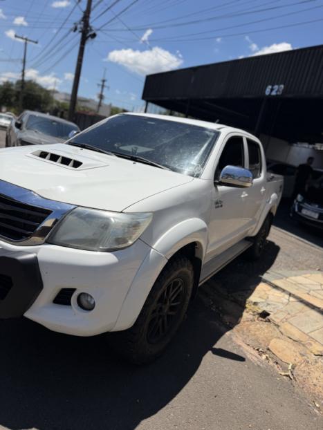 TOYOTA Hilux Caminhonete 3.0 4P 4X4 SRV TURBO DIESEL CABINE DUPLA AUTOMÁTICO, Foto 9