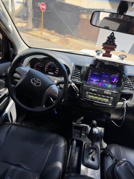 TOYOTA Hilux Caminhonete 3.0 4P 4X4 SRV TURBO DIESEL CABINE DUPLA AUTOMÁTICO, Foto 14