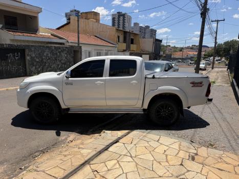TOYOTA Hilux Caminhonete 3.0 4P 4X4 SRV TURBO DIESEL CABINE DUPLA AUTOMÁTICO, Foto 15