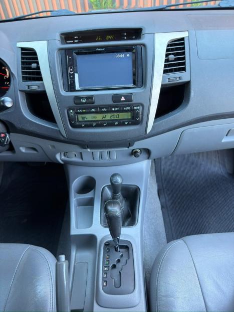 TOYOTA Hilux Caminhonete 3.0 4P SRV DIESEL CABINE DUPLA, Foto 18