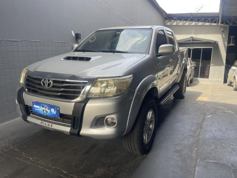 TOYOTA Hilux Caminhonete 3.0 4P 4X4 DIESEL CABINE DUPLA, Foto 2
