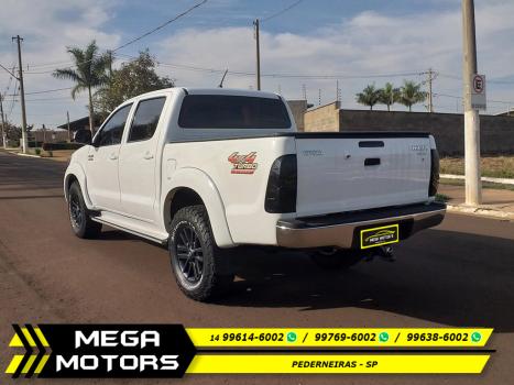TOYOTA Hilux Caminhonete 3.0 4P 4X4 SRV TURBO DIESEL CABINE DUPLA AUTOMÁTICO, Foto 5