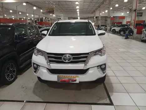 TOYOTA Hilux SW4 2.7 16V 4P FLEX SRV 7 LUGARES AUTOMTICO, Foto 2