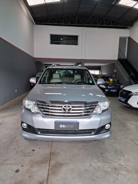 TOYOTA Hilux SW4 2.7 16V 4P SR FLEX AUTOMTICO, Foto 2