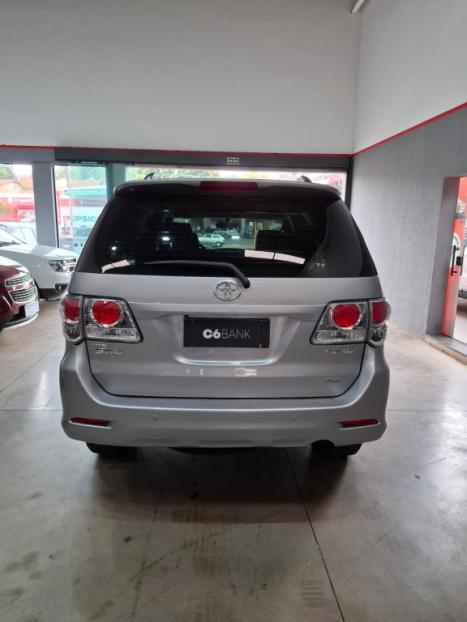 TOYOTA Hilux SW4 2.7 16V 4P SR FLEX AUTOMTICO, Foto 5