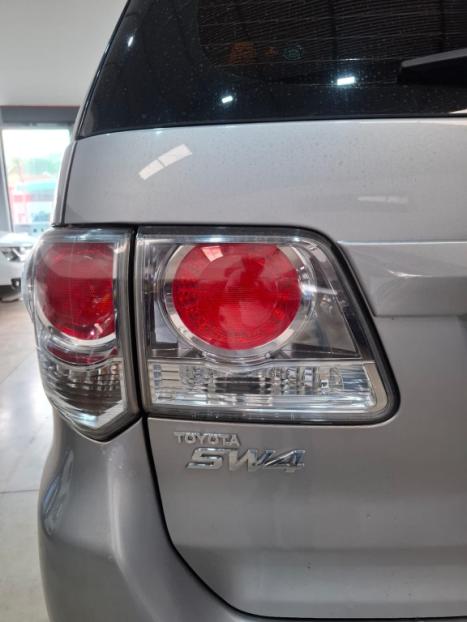 TOYOTA Hilux SW4 2.7 16V 4P SR FLEX AUTOMTICO, Foto 11