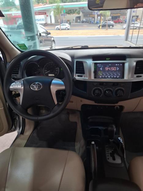 TOYOTA Hilux SW4 2.7 16V 4P SR FLEX AUTOMTICO, Foto 17