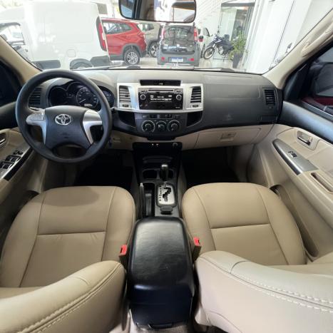 TOYOTA Hilux SW4 2.7 16V 4P SR AUTOMÁTICO, Foto 6 TOYOTA Hilux SW4 2.7 16V 4P SR AUTOMÁTICO, Foto 6