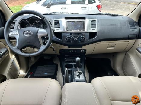 TOYOTA Hilux SW4 2.7 16V 4P FLEX SR 7 LUGARES AUTOMÁTICO, Foto 9 TOYOTA Hilux SW4 2.7 16V 4P FLEX SR 7 LUGARES AUTOMÁTICO, Foto 9