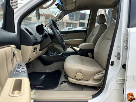 TOYOTA Hilux SW4 2.7 16V 4P FLEX SR 7 LUGARES AUTOMÁTICO, Foto 11 TOYOTA Hilux SW4 2.7 16V 4P FLEX SR 7 LUGARES AUTOMÁTICO, Foto 11