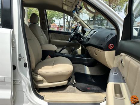 TOYOTA Hilux SW4 2.7 16V 4P FLEX SR 7 LUGARES AUTOMÁTICO, Foto 12 TOYOTA Hilux SW4 2.7 16V 4P FLEX SR 7 LUGARES AUTOMÁTICO, Foto 12