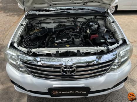 TOYOTA Hilux SW4 2.7 16V 4P FLEX SR 7 LUGARES AUTOMÁTICO, Foto 17 TOYOTA Hilux SW4 2.7 16V 4P FLEX SR 7 LUGARES AUTOMÁTICO, Foto 17