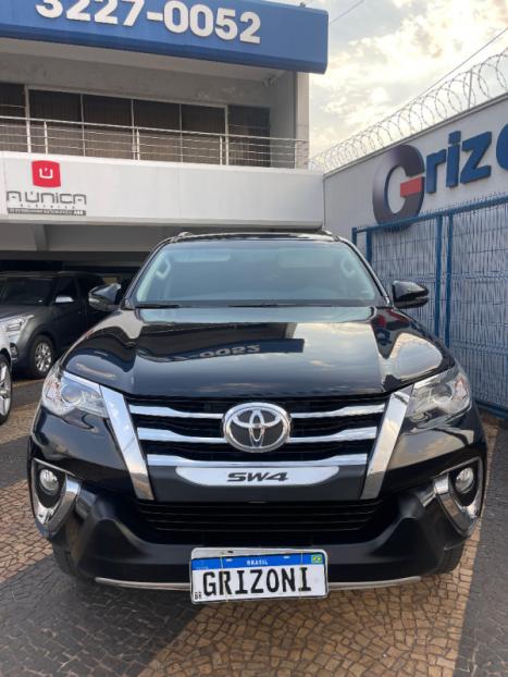 TOYOTA Hilux SW4 2.7 16V 4P FLEX SRV 7 LUGARES AUTOMÁTICO, Foto 5 TOYOTA Hilux SW4 2.7 16V 4P FLEX SRV 7 LUGARES AUTOMÁTICO, Foto 5