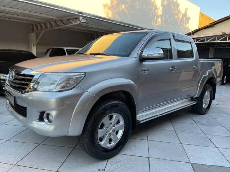 TOYOTA Hilux SW4 2.7 16V 4P FLEX SRV 7 LUGARES AUTOM�TICO, Foto 2
