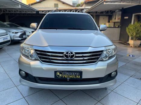 TOYOTA Hilux SW4 2.7 16V 4P SR AUTOM�TICO, Foto 3