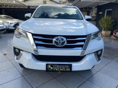 TOYOTA Hilux SW4 2.7 16V 4P FLEX SRV 7 LUGARES AUTOM�TICO, Foto 2