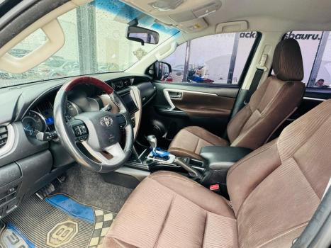 TOYOTA Hilux SW4 2.7 16V 4P FLEX SR 7 LUGARES AUTOM�TICO, Foto 5