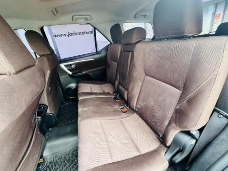 TOYOTA Hilux SW4 2.7 16V 4P FLEX SR 7 LUGARES AUTOM�TICO, Foto 6