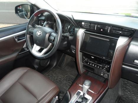 TOYOTA Hilux SW4 2.7 16V 4P FLEX SRV 7 LUGARES AUTOM�TICO, Foto 14