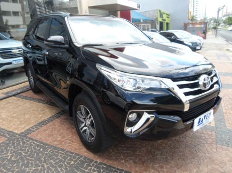 TOYOTA Hilux SW4 2.7 16V 4P FLEX SRV 7 LUGARES AUTOM�TICO, Foto 18