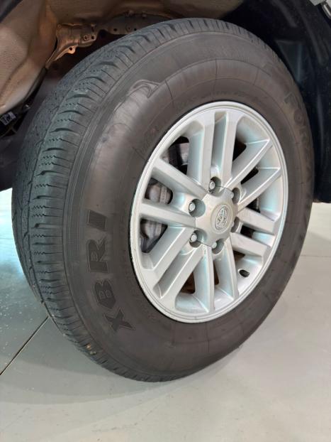 TOYOTA Hilux SW4 2.7 16V 4P SR FLEX AUTOM�TICO, Foto 10