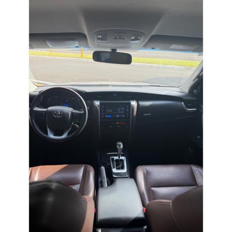 TOYOTA Hilux SW4 2.7 16V 4P SR FLEX AUTOM�TICO, Foto 6